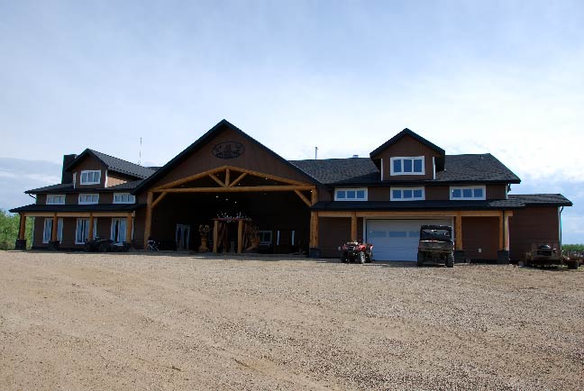 Buck-Country-Outfitters-Lodge