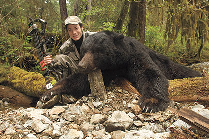 Bowhunting Alaska's Trophy Black Bears